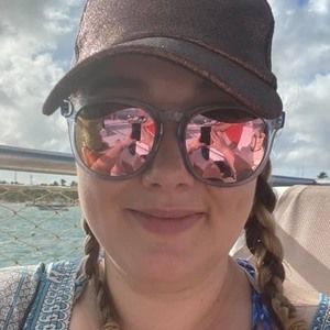 Meet your Posher, Becca